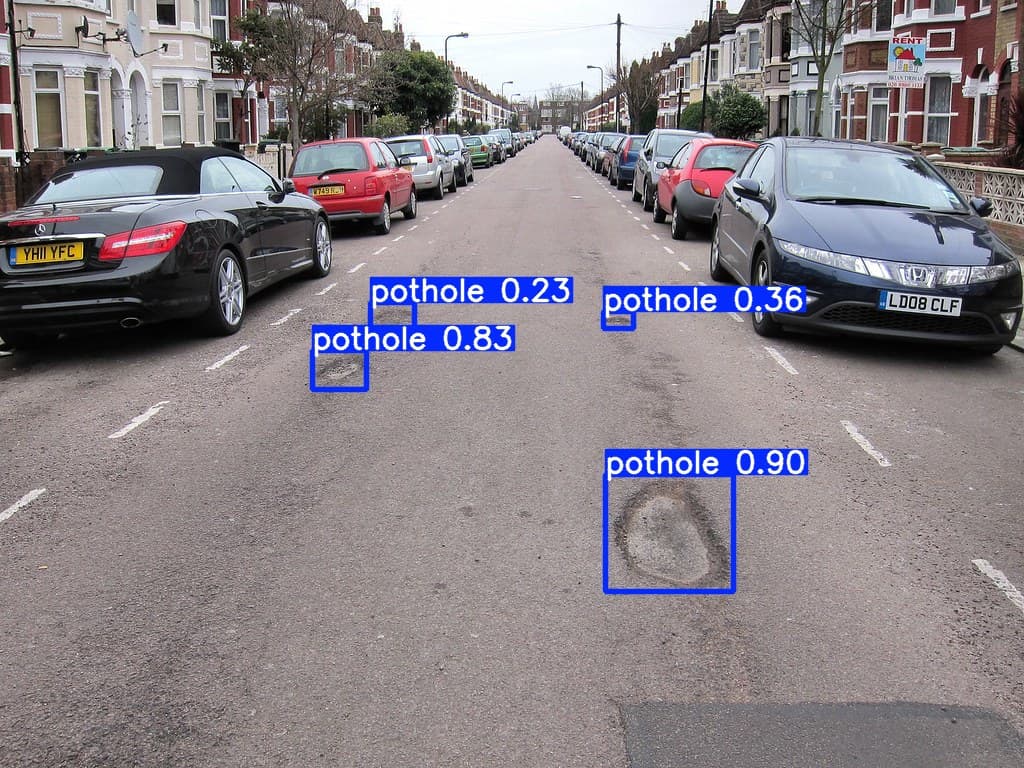Pothole-Finetuned-YOLOv8
