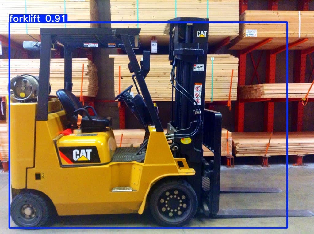 yolov8n-forklift-detection